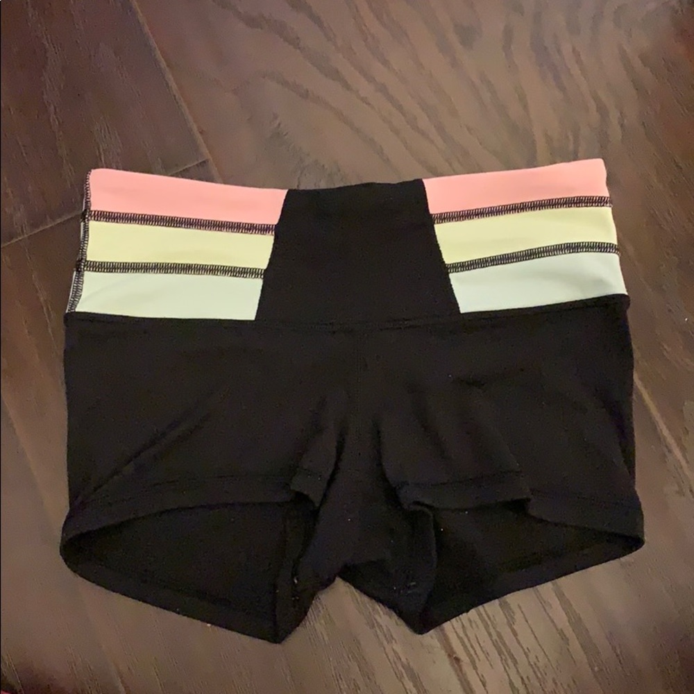Lululemon booty shorts
